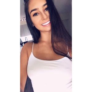 Meet your Posher, Alisa